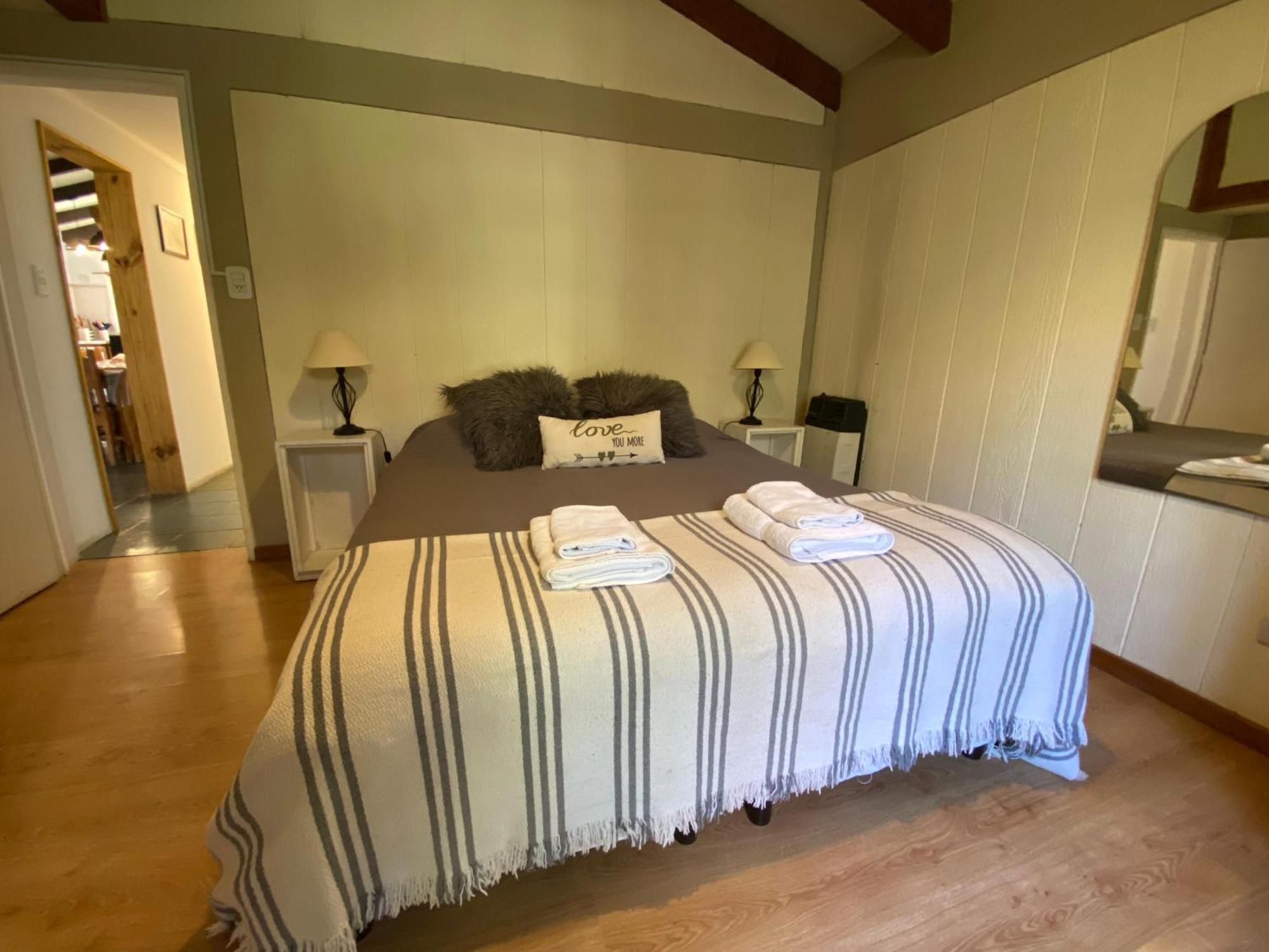 Casa De Montaña La Cecilia Сasa de vacaciones San Carlos de Bariloche